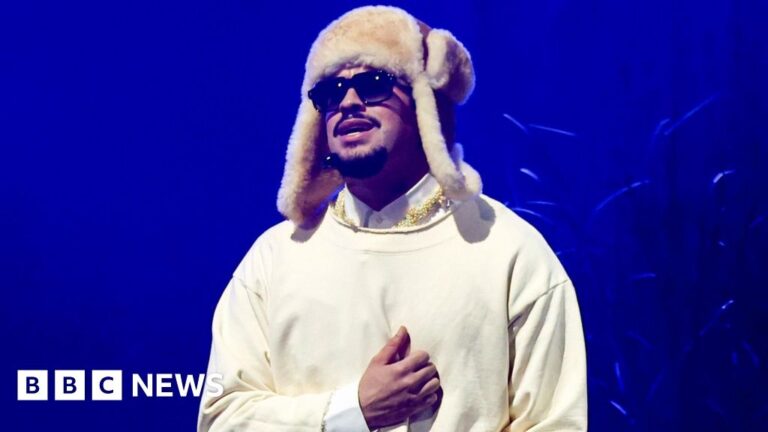 Bad Bunny to perform at half-time show